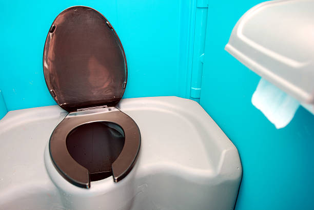 Portable Toilet Options We Offer in Farmers Branch, TX